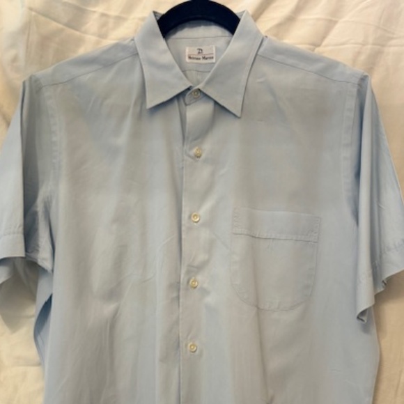 Neiman Marcus Short Sleeve Collared Button Down Light Blue Mens Shirt 15" 10.5" - Picture 2 of 7